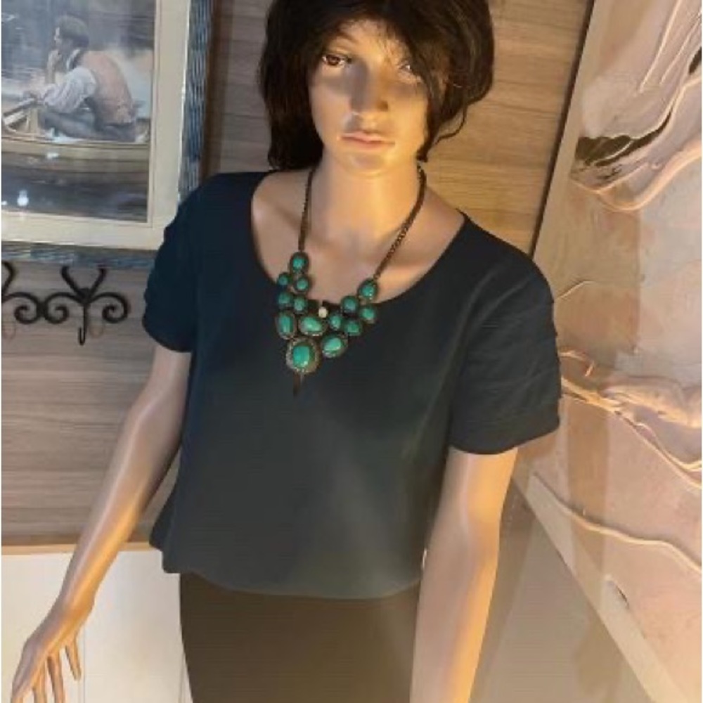Women outfit/ good quality, jewelry etc